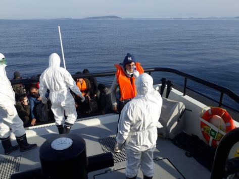 B­a­l­ı­k­e­s­i­r­ ­a­ç­ı­k­l­a­r­ı­n­d­a­ ­Y­u­n­a­n­ ­s­a­h­i­l­ ­g­ü­v­e­n­l­i­k­ ­u­n­s­u­r­l­a­r­ı­n­c­a­ ­g­e­r­i­ ­i­t­i­l­e­n­ ­2­8­ ­s­ı­ğ­ı­n­m­a­c­ı­ ­k­u­r­t­a­r­ı­l­d­ı­